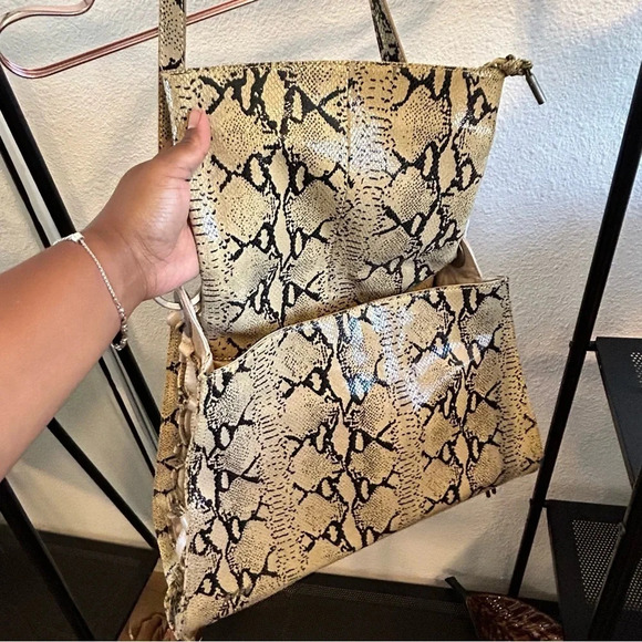 6126 Tan Snake Print Convertible Satchel Handbag Crossbody - Picture 9 of 11
